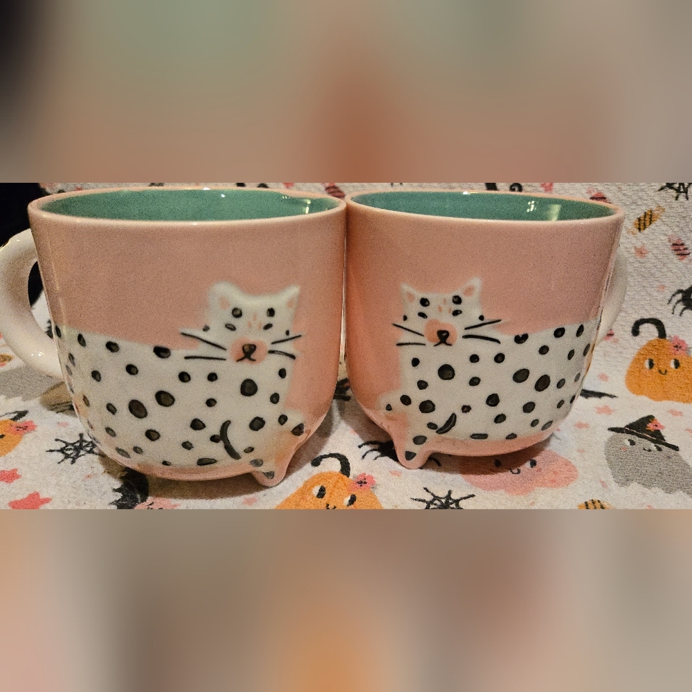 Charming Pink and Blue Cat Mugs